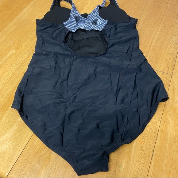 One Piece Swimsuit Size Large Womens Black Gray Stretch - Picture 9 of 12